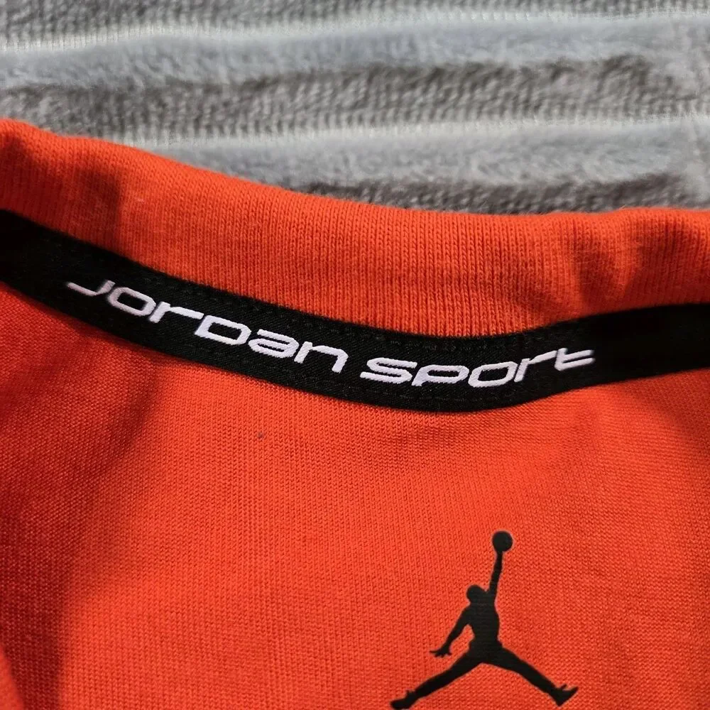 Mens Jordan Sport Performance DriFit T Shirt Medium Orange Jumpman